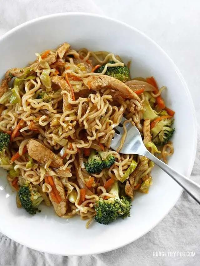 Image of Homemade Chicken Yakisoba recipe