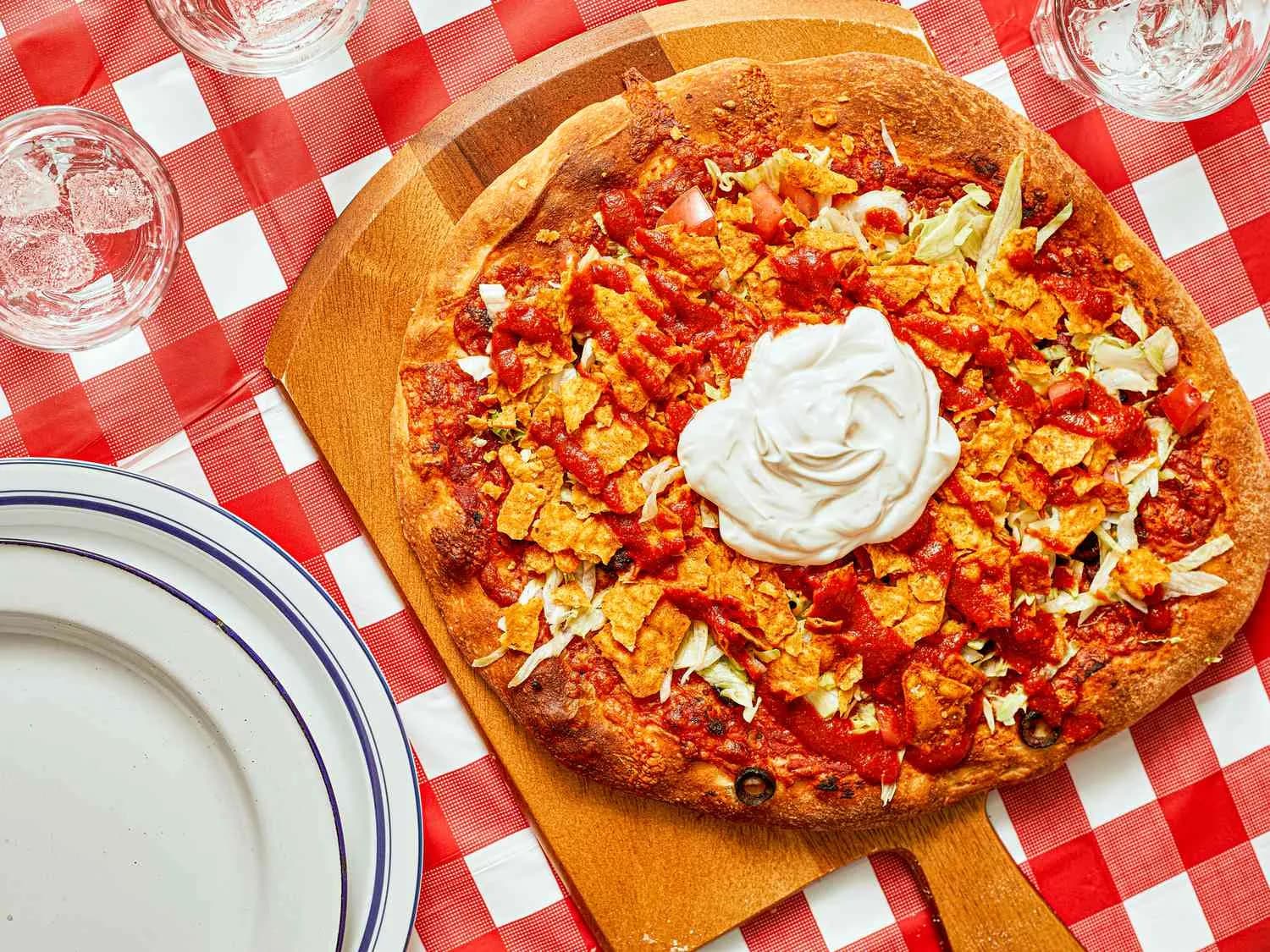 Image of Midwestern Taco Pizza recipe