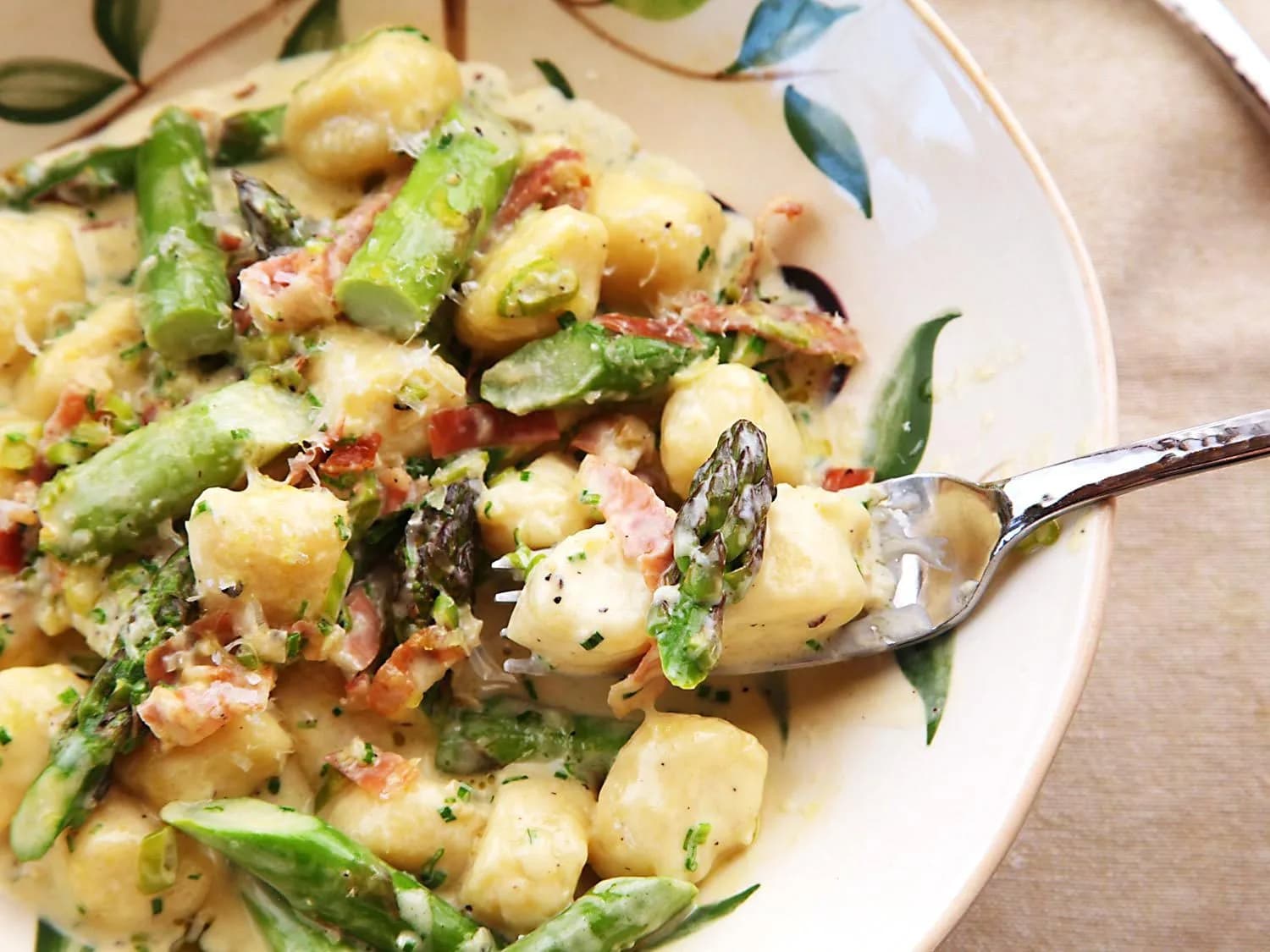 Image of Ricotta Gnocchi With Asparagus and Prosciutto recipe